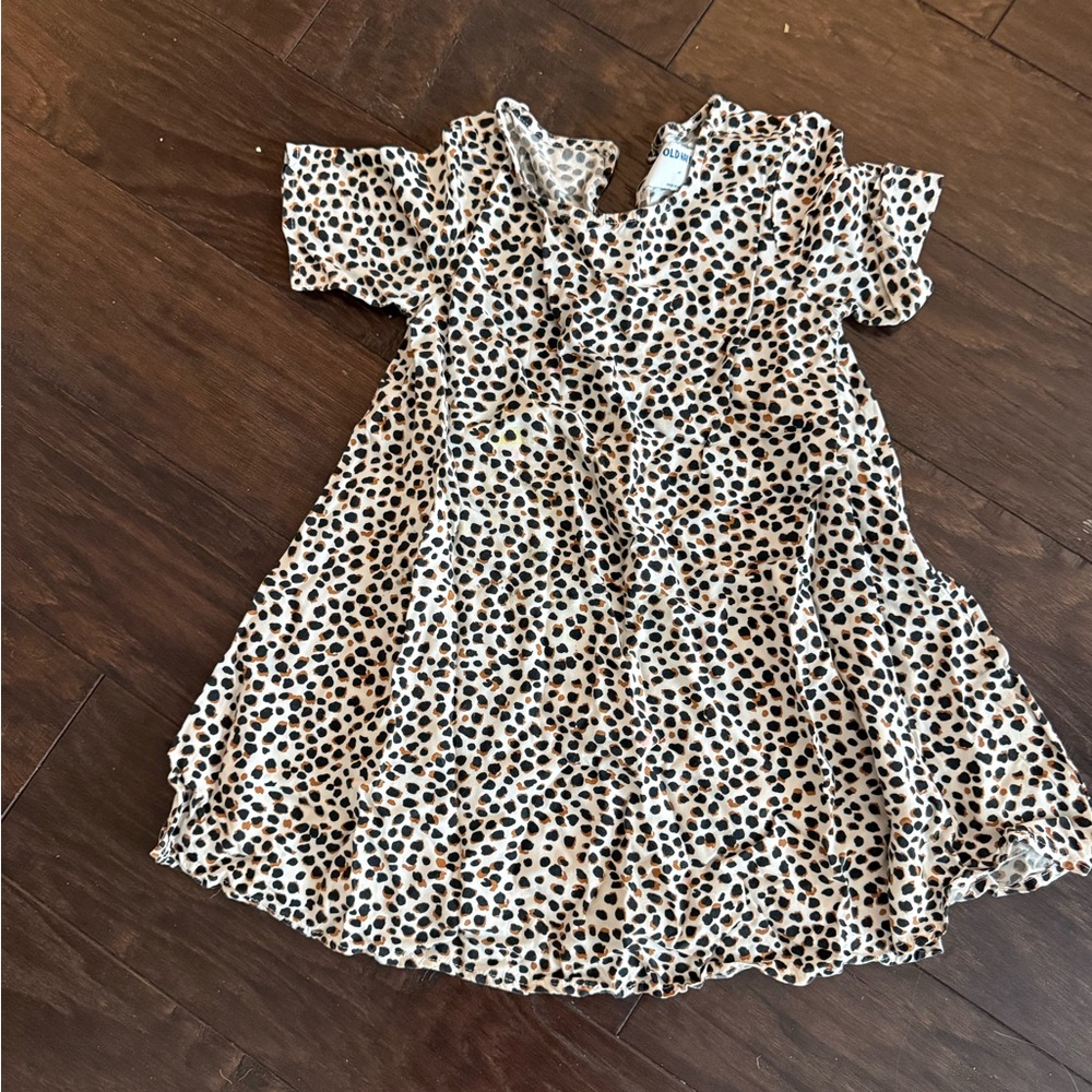 Old Navy Kids Dress in Black and Cream Leopard Print